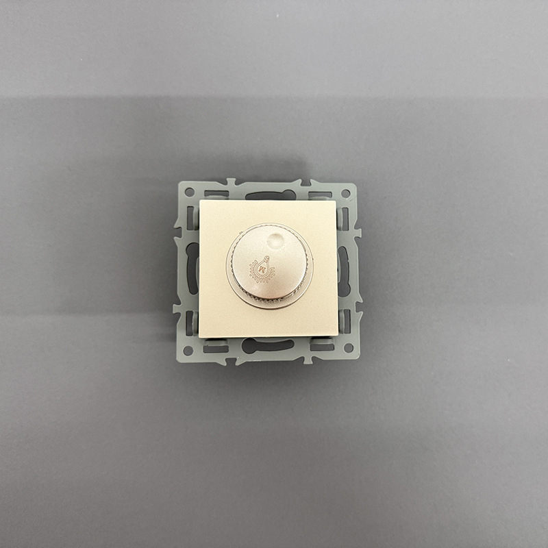 Európsky štandard 82-typu PC panel s nemeckým štýlom zlatistým skleneným panelom pre steny, vypínače a zásuvky — modulárny funkčný systém