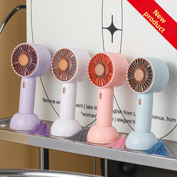 Mini ručný ventilátor s USB nabíjaním, vstavaná batéria, 4 lopatky, tichý a kompaktný
