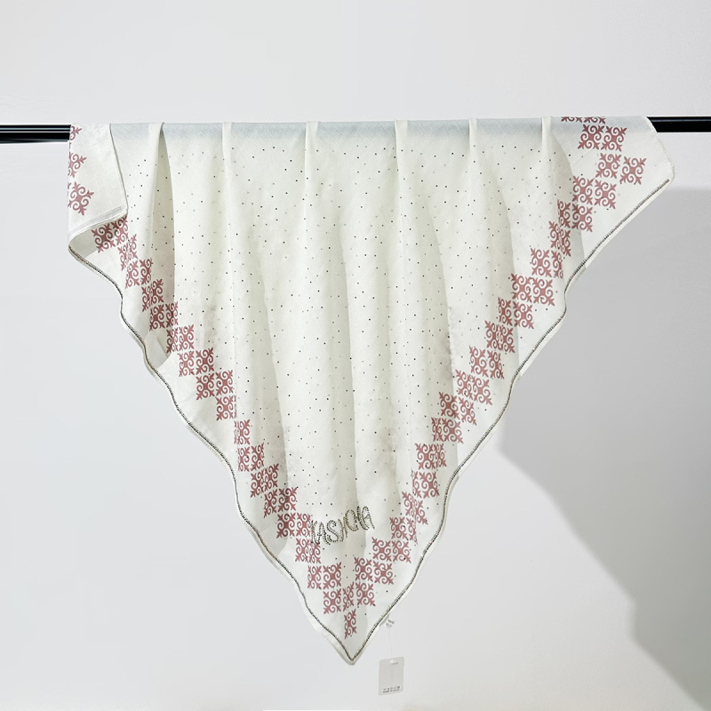 2026 Jednostavan otisak svilenog šala za žene, veliki kvadrat 90 cm, svila twill, retro svestrani šal za putovanja