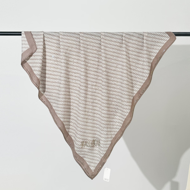 2026 Jednostavan otisak svilenog šala za žene, veliki kvadrat 90 cm, svila twill, retro svestrani šal za putovanja