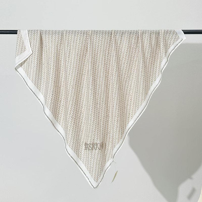 2026 Jednostavan otisak svilenog šala za žene, veliki kvadrat 90 cm, svila twill, retro svestrani šal za putovanja