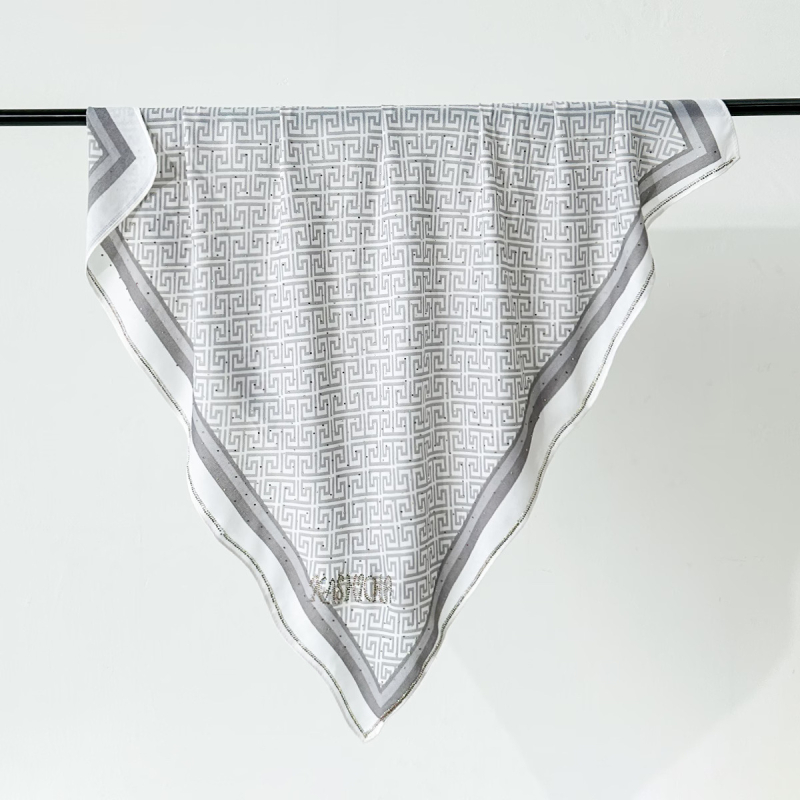 2026 Jednostavan otisak svilenog šala za žene, veliki kvadrat 90 cm, svila twill, retro svestrani šal za putovanja
