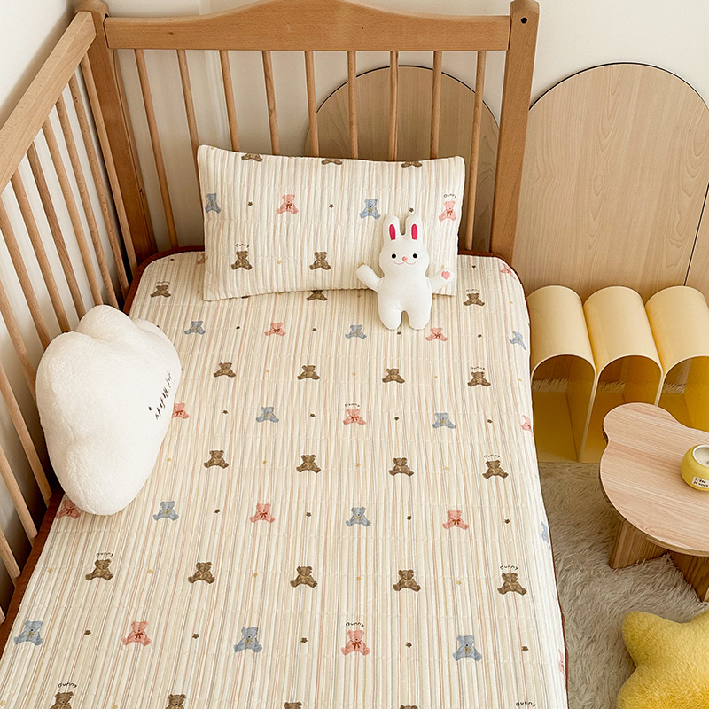 100% pamut baba bölcsői ágyneműkészlet: lepedő, paplanhuzat, patchwork ágytakaró huzat és csúszásmentes alátét gyermekeknek