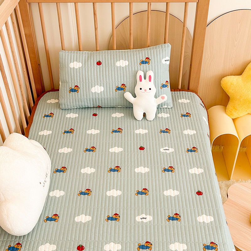 100% pamut baba bölcsői ágyneműkészlet: lepedő, paplanhuzat, patchwork ágytakaró huzat és csúszásmentes alátét gyermekeknek