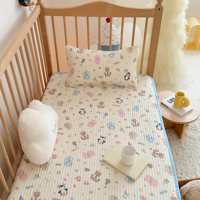 100% pamut baba bölcsői ágyneműkészlet: lepedő, paplanhuzat, patchwork ágytakaró huzat és csúszásmentes alátét gyermekeknek