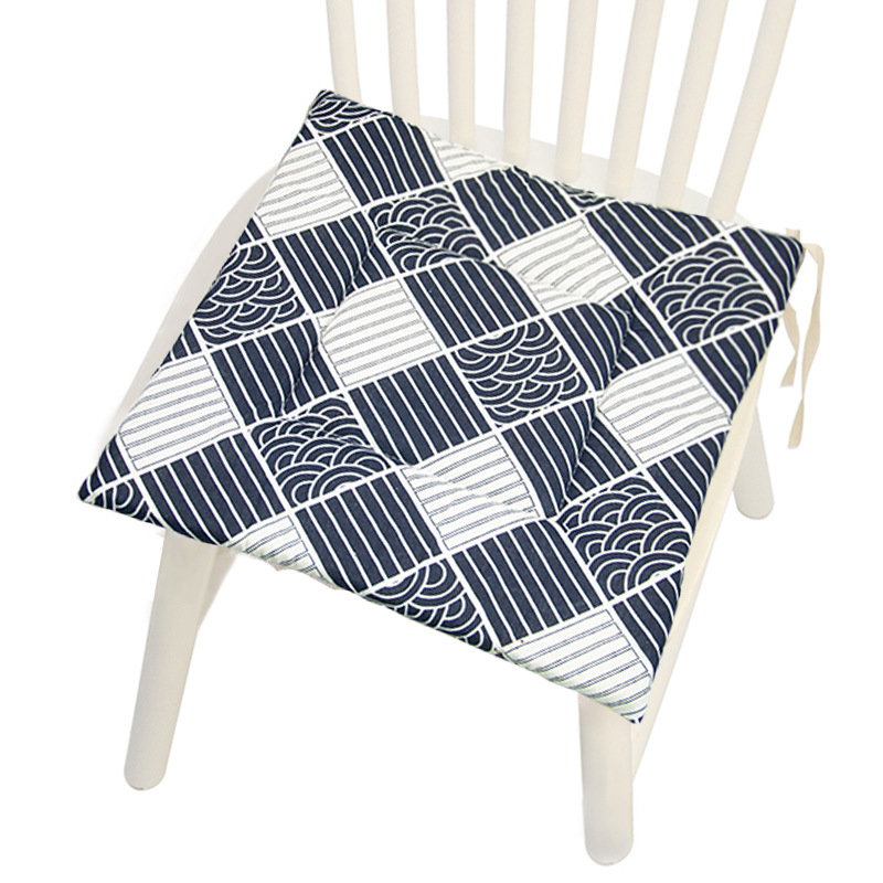 Vytlačený poťah na stoličku z polyestera-bavlny s geometrickým vzorom, vzorom houndstooth a kvetinovým motívom – moderný minimalistický štýl, výplň PP bavlna, značka Mr. Bao