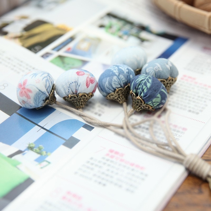Ručne vyrobený DIY materiálny set pre dospelých začiatočníkov na vyšívanie — prívesok s tulipánom, autoprívesok, Lu výšivka, patchwork