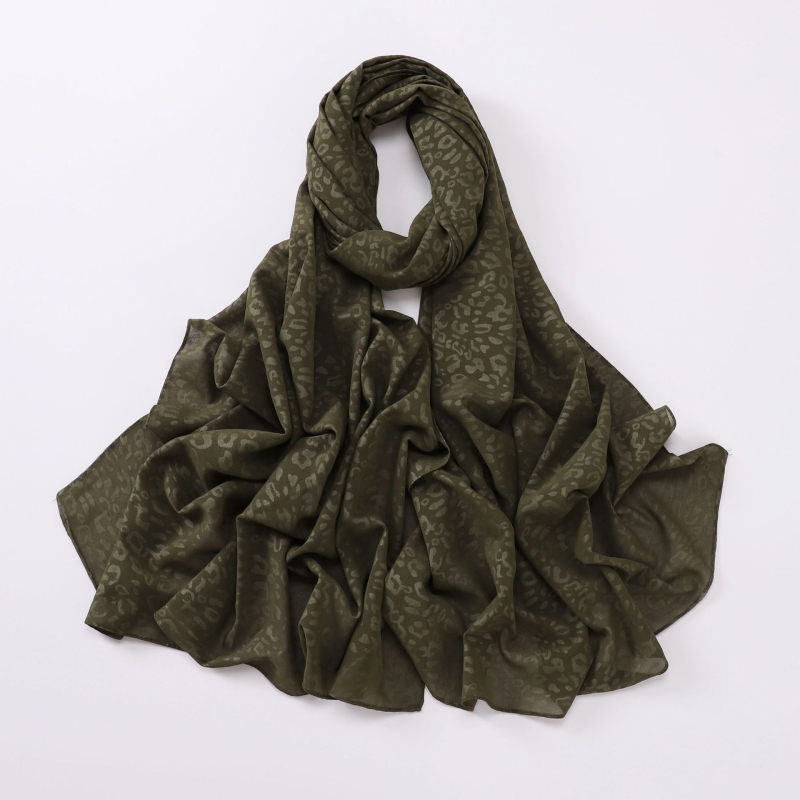 Gyöngyházfényű chiffon sál leopárd mintás, domborított mintával, etnikus kisebbségi stílusú kendő