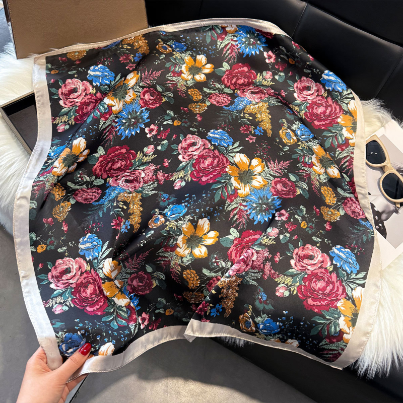 70x70 cm női poliészter négyzet alakú sál finom virágos mintával, elegáns francia stílus