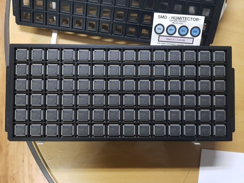 Kontrolni IC S29GL128P TC74VHC14FT s Bluetooth mikrokontrolerom