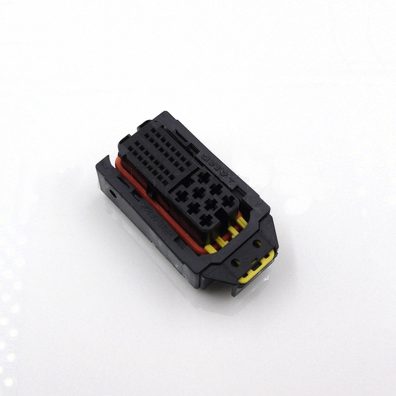 TE Connectivity 368319-1 automobilový elektronický konektor s plastovým puzdrom