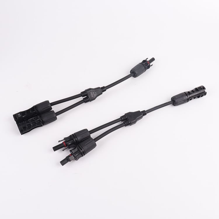 Baoman MC4 fotovoltaický konektor, Y-typ, 3-cestný, 1 vstup a 2 výstupy, vodotesný do 1500V