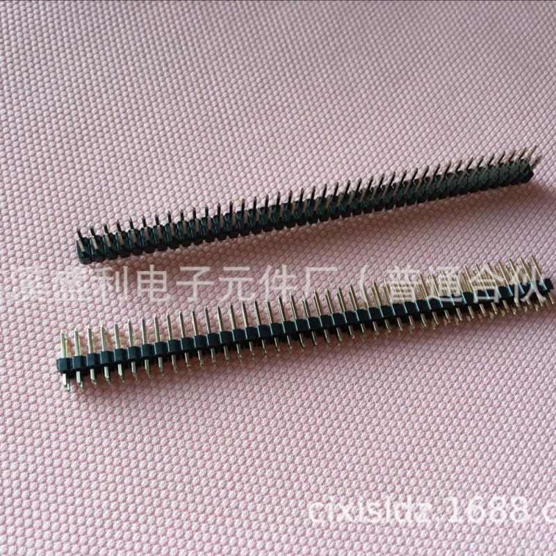 Na sklade: rozte pinov 2,54 mm, celková dĺžka pinov 12 mm, 2x40P dvojradové rovné piny, zlaté povrchovanie 0,8U