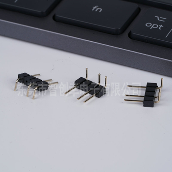 Čierny pozlátený 2,54 mm 4-pólový header pre LED pásy, 90° ohnuté kolíky, samica a samec