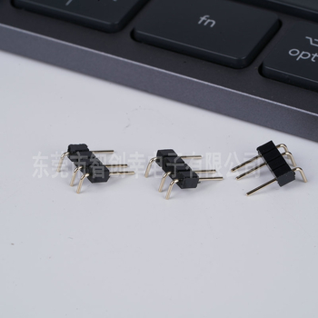Čierny pozlátený 2,54 mm 4-pólový header pre LED pásy, 90° ohnuté kolíky, samica a samec