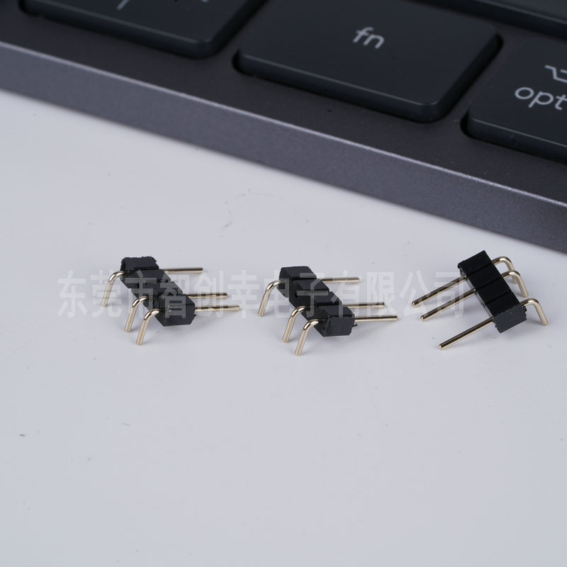 Čierny pozlátený 2,54 mm 4-pólový header pre LED pásy, 90° ohnuté kolíky, samica a samec