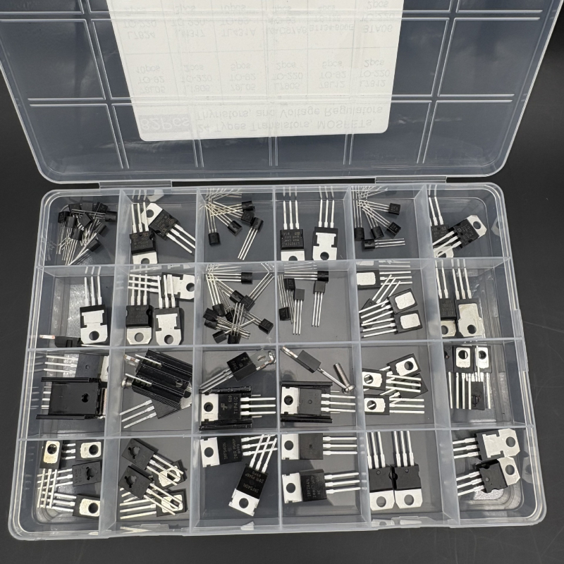 82 komada: 24 tipa snage tranzistora, MOSFET-a, tiristora i regulatora napona, TO-126/TO-92/TO-220