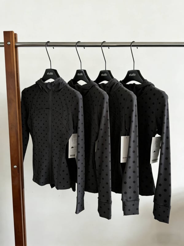 Sklioo Йога яке с точкова шарка, Slim-Fit, качулка, слънцезащита, за жени, тънко и леко