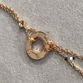 Ogrlica iz serije V Gold Love, debelo pozlata 18K, dijamantni kružni privjesak, LLOVE privjesak, lanac ključne kosti
