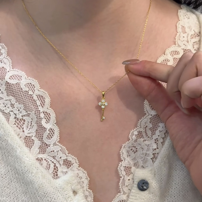Ženski ogrlica s privjeskom ključem i četverolisnim deteljom, 24K pozlata, vintage stil, cirkon