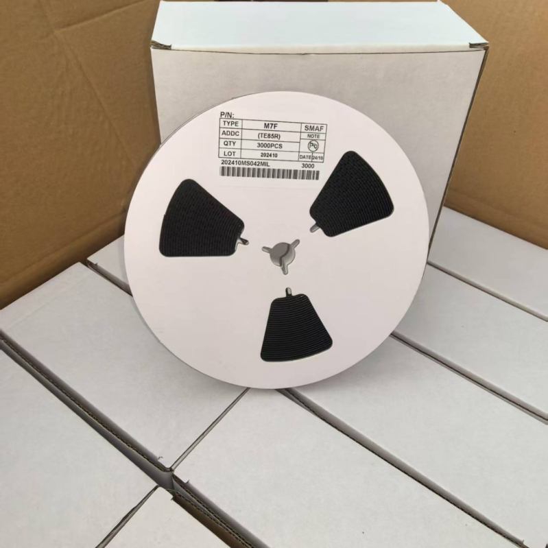 1N4007 M7 SMD usmerňovacia dióda 1A 1000V SMA/SMAF