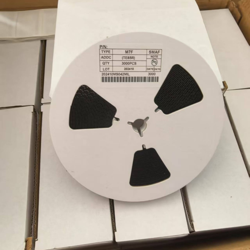 1N4007 M7 SMD usmerňovacia dióda 1A 1000V SMA/SMAF