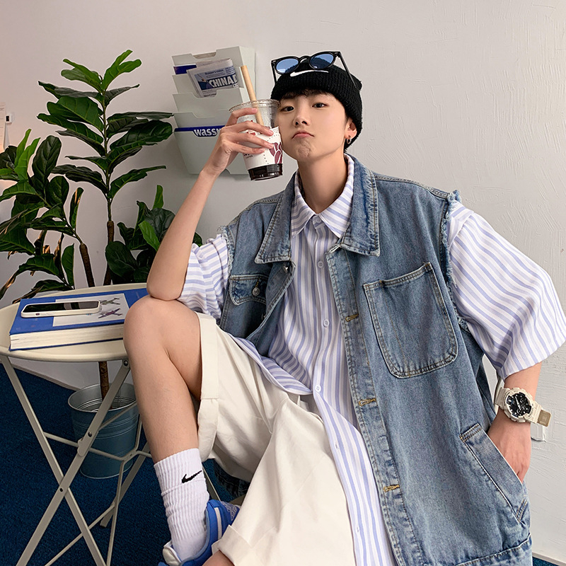 Férfi denim mellény laza szabású, ujjak nélküli, mosott vintage hatású, tavasz–ősz viselethez