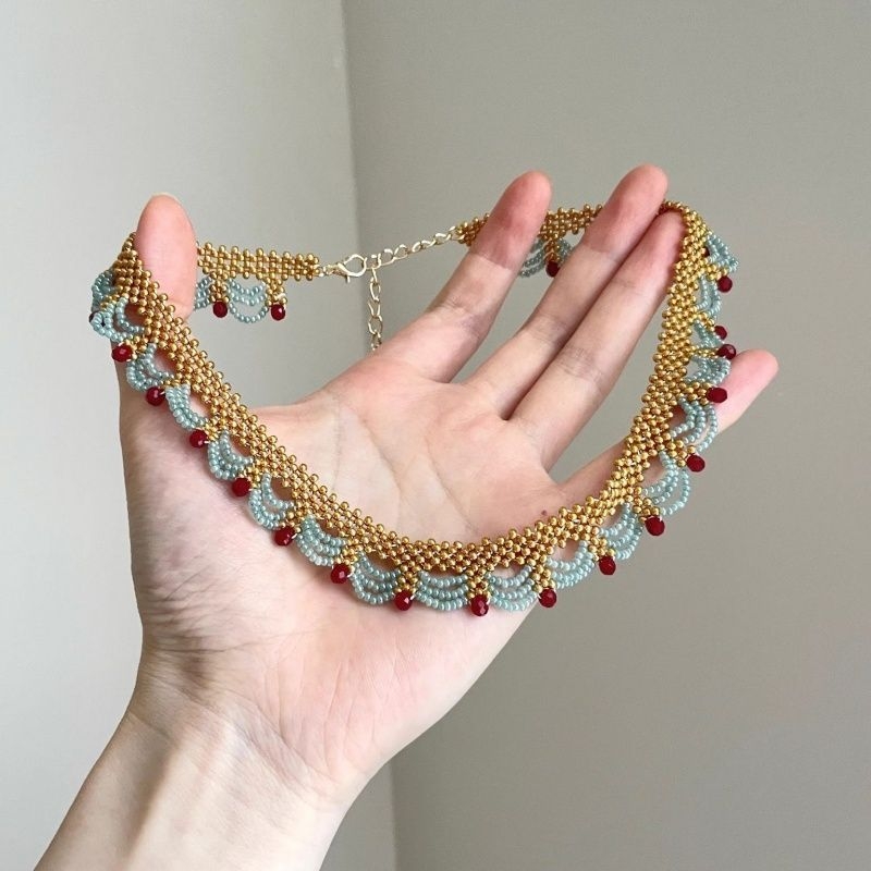 Ženski vintage choker ogrlica s geometrijskim privjeskom