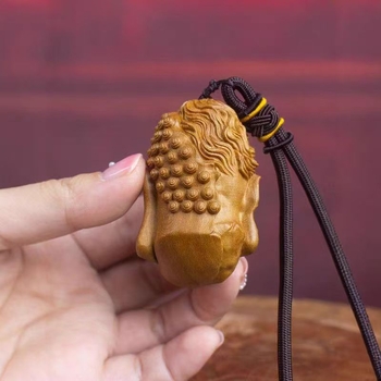 Náhrdelník zo santalového dreva Laoshan, Buddha hlava, ručne vyrezávaný drevený šperk