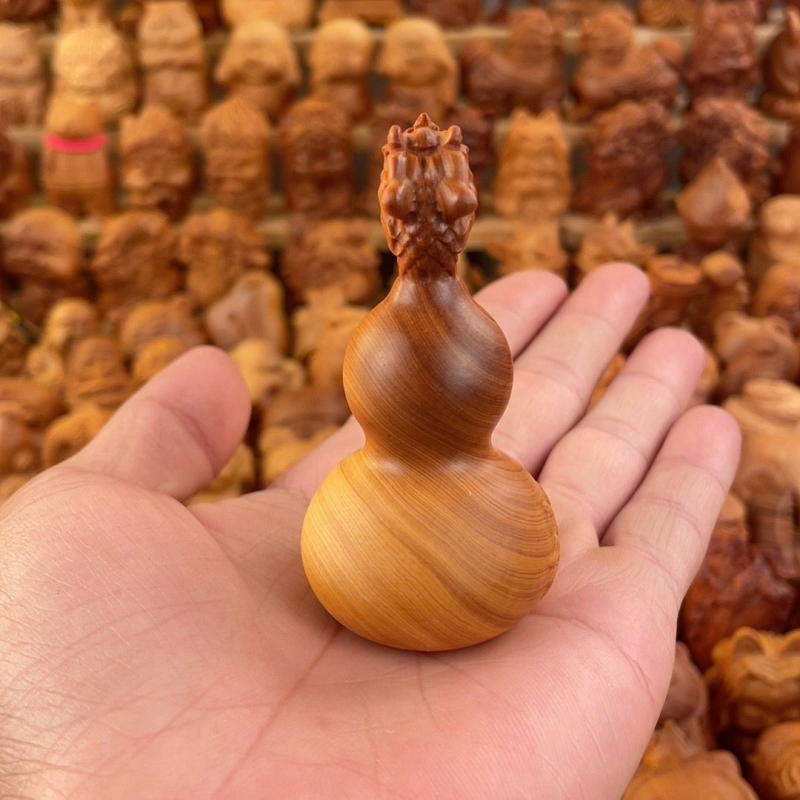 Drevená rezba Taihang cedrového dreva so starým povrchom, jemne spracovaný ozdobný žabí ornament pre domáce dekorácie