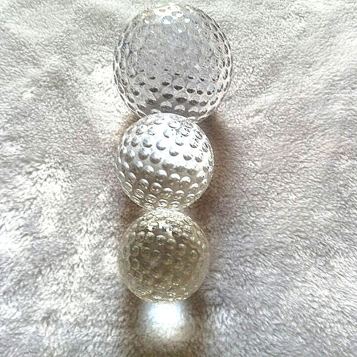 K9 fehér kristálygömb asztali dekorációhoz, golf, Föld és kosárlabda motívumokkal, buborékos jéghatás, átmérő 30 mm