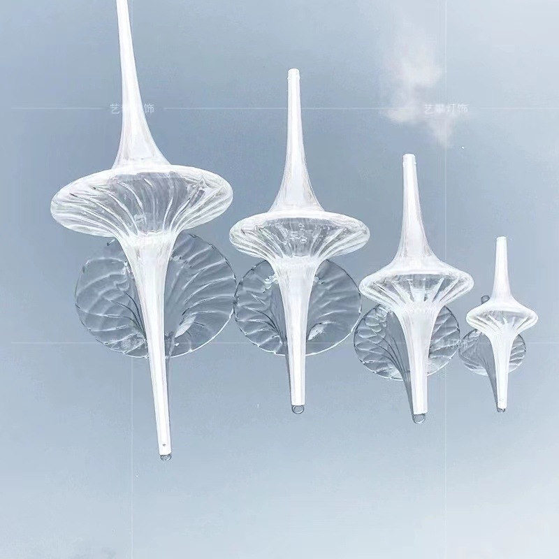 Sklenená visiaca lampa s tvarom lietajúceho taniera pre svadobný banket