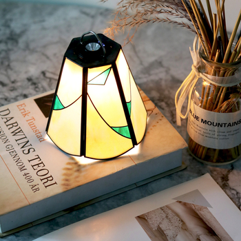 Lampa z vitráže v štýle Tiffany, ručne vyrobený mozaikový dizajn, do interiérového aj vonkajšieho dekoru, prispôsobiteľný doplnok pre nočné svetlo