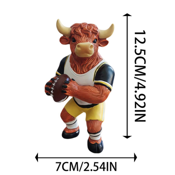 Figúrka z živice Charging Rugby Cow pre domovú dekoráciu a darček