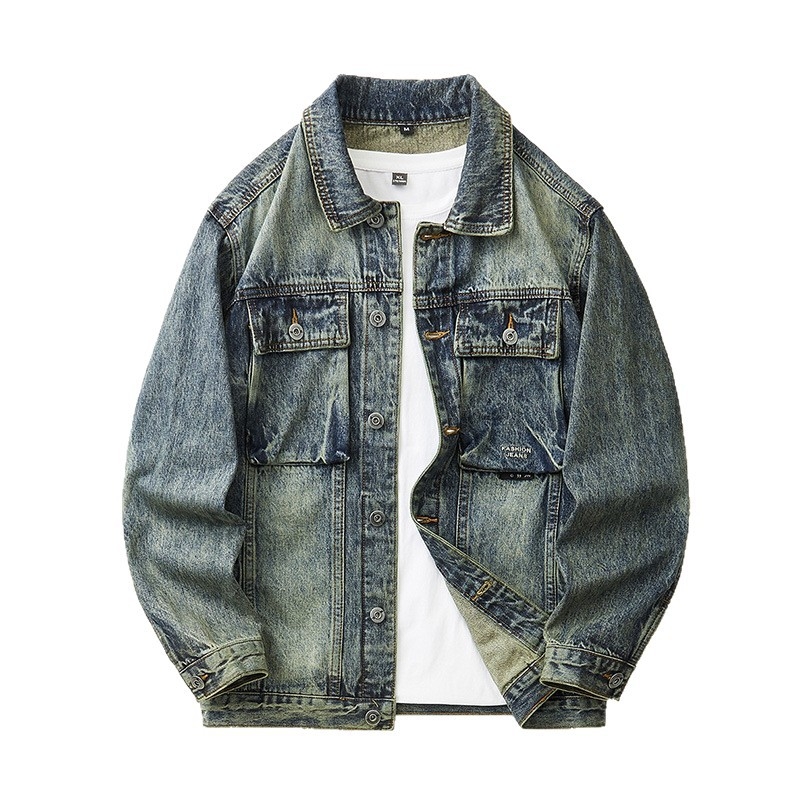 Férfiaknak készült amerikai stílusú, kimosott, vintage denimdzseki, lazán szabott bomber fazon, mindennapi viseléshez, ősz 2025