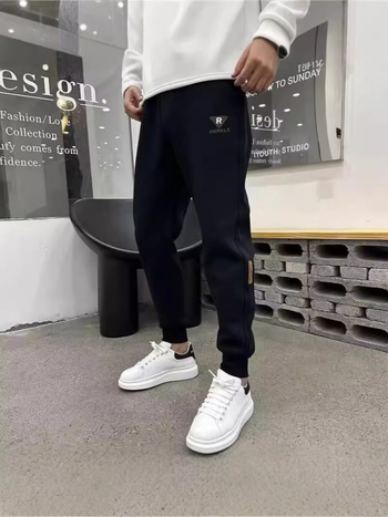Muške crne harém hlače, slim fit, sportske, dužina 9/10, elastični pojas, za proljeće i jesen