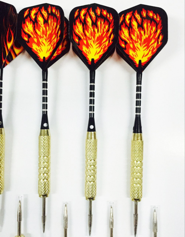 Darts set, 18 g aluminijska legura, aluminijski šaft, metalne letke, 15 komada