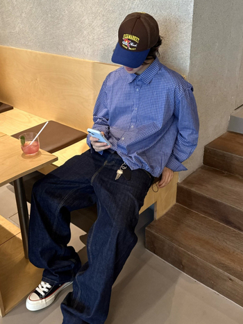 Férfiaknak szóló kék kockás hosszú ujjú ing, laza szabás, amerikai retro stílusú dizájn, koreai hatás
