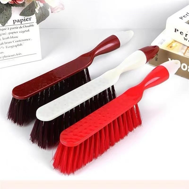 Dlhá rúčka – štetka na prach pre posteľ a pohovku s mäkkými štetinami – čistiaci nástroj do spálne a na koberce