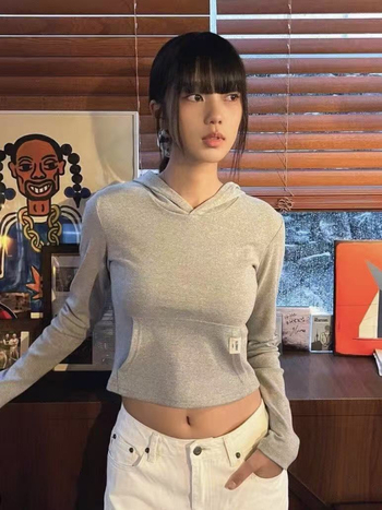 Ženski korejski stil, uski kroj, cropped s kapuljačom, dugih rukava, jednofarbni minimalistički jesenski top