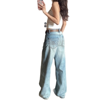 Ženske traperice u američkom stilu, plavi isprani denim, visokim strukom, ravni kroj, blagi vizualni efekt sužavanja siluete