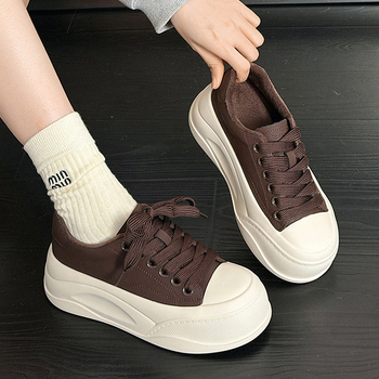 Γυναικείες λευκές sneaker από EVA και γνήσιο δέρμα, με επένδυση fleece, casual με χοντρή σόλα, χαμηλός ύψος