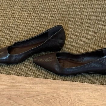 Ženske slip-on cipele od prave kože s unutarnjim povećanjem od 5 cm, zašiljeni nos, minimalistički dizajn, mekan potplat, za svakodnevnu i poslovnu upotrebu