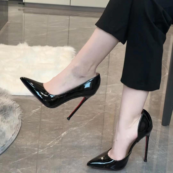 Ženske štikle nude boje s uskim vrhom, bočnim izrezima, crvena potplata, udobne uredske štikle s tankim petom 6–8 cm