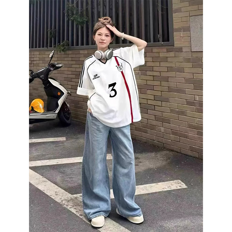 Ženski pamučni T-shirt u američkom stilu s webbing trakama i kontrastnim blokovima boja, kratki rukav, V izrez, slobodan kroj, ljetni sportski stil