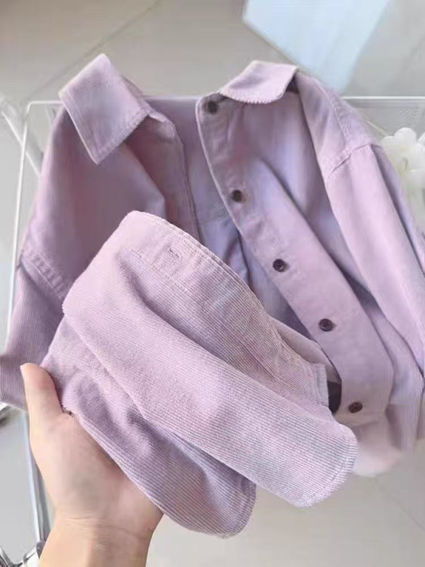 Francusko retro ljubičasta corduroy košulja s dugim rukavima za žene, široka silueta, polo ovratnik, proljeće–jesen