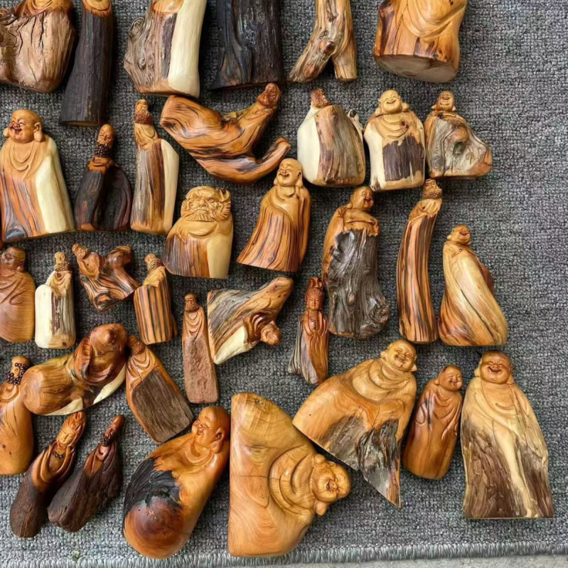 Ručne vyrezávaná drevená soška Maitreya Guanyin