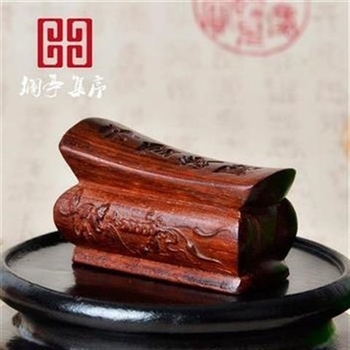 Lanting prívesky z Blood Sandalwood a visiace drevené ozdoby