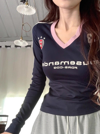 Ženska majica s dugim rukavima, V-izrez, blok boja, uska silueta, sportski casual