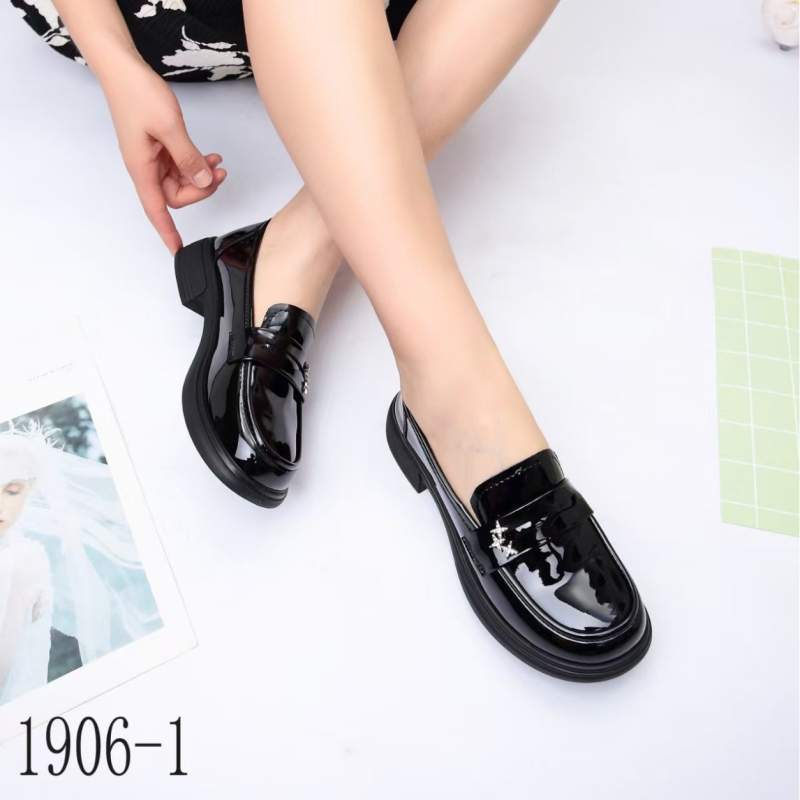 Ženske loaferice s debelim potplatom, mek podlogom, britanski stil, sjajna koža